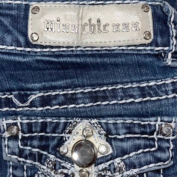 Miss Chic USA Women’s Stretch Denim w/ Big Stitch and Appliqués Size 5 - Picture 5 of 12